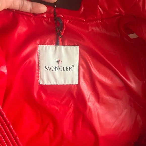 MONCLER MAYA HOODED SHORT DOWN JACKET Red Size 2 = Small - Picture 6 of 10